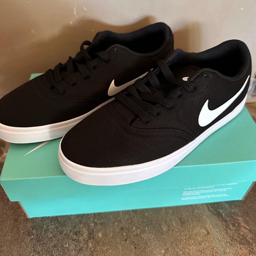Boys Youth Nike SB Shoes
